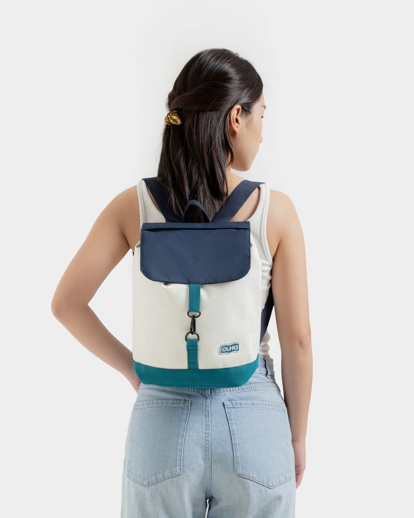 Navy blue, beige and green backpack (Oasis)